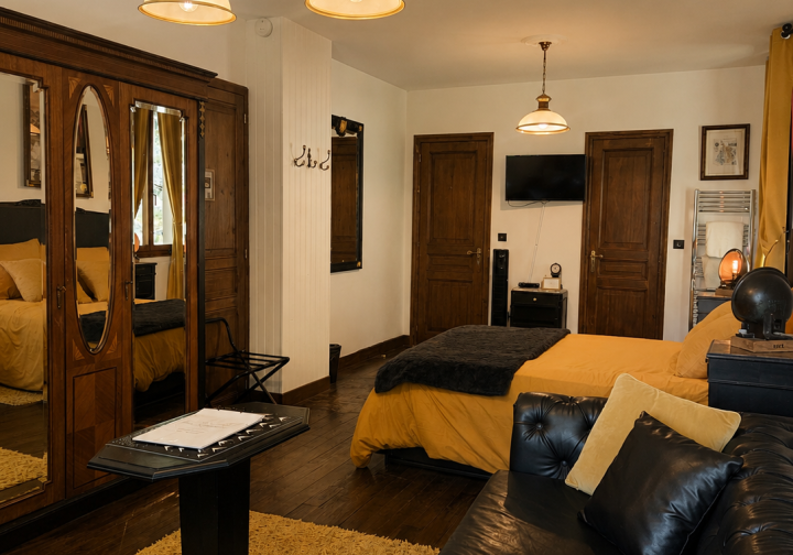 Les-Ruisseaux_Hautacam_chambre_vue-ensemble (2)